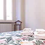 Easy Flat * Milão
